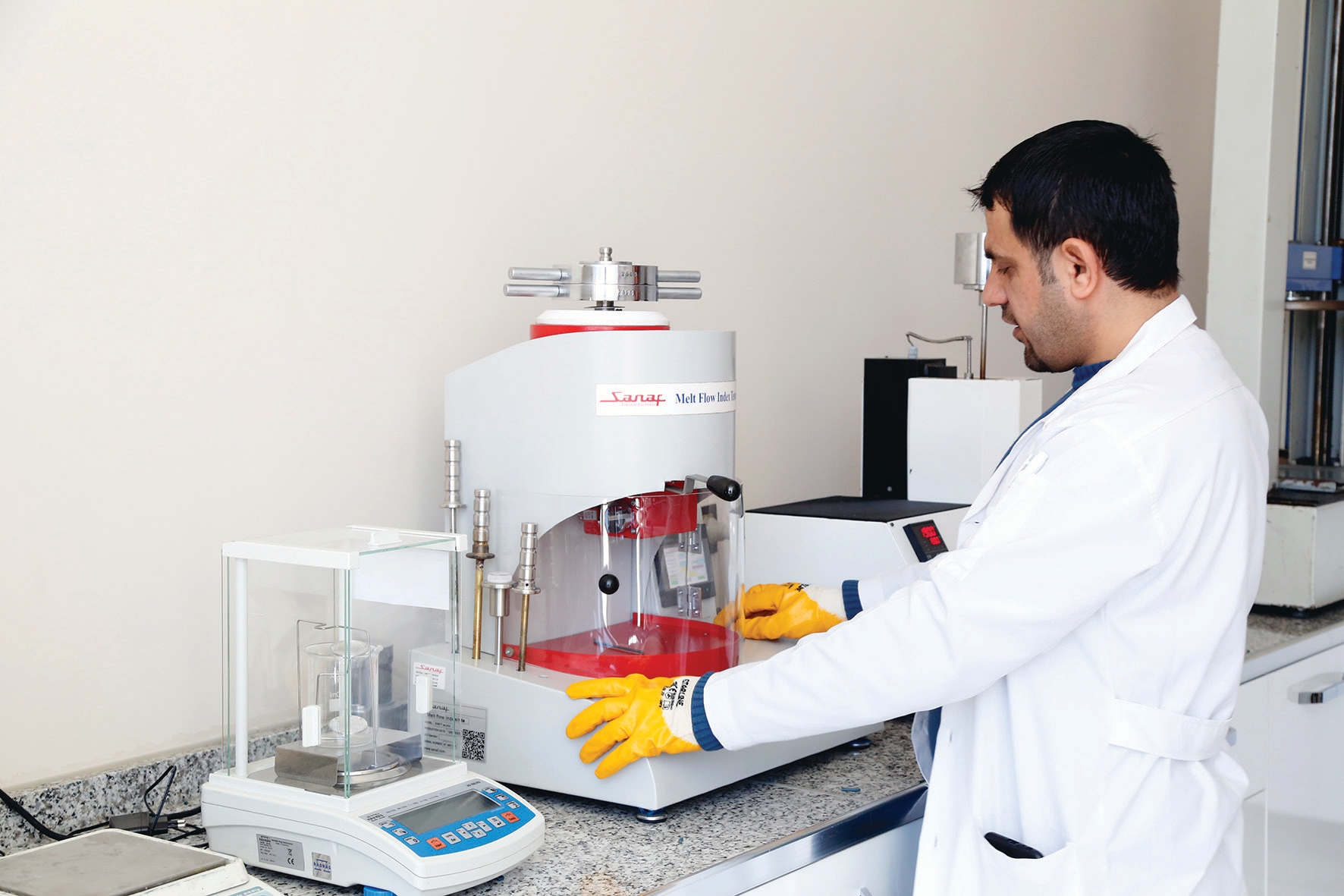 اختبار جودة أنابيب HDPE المموجة