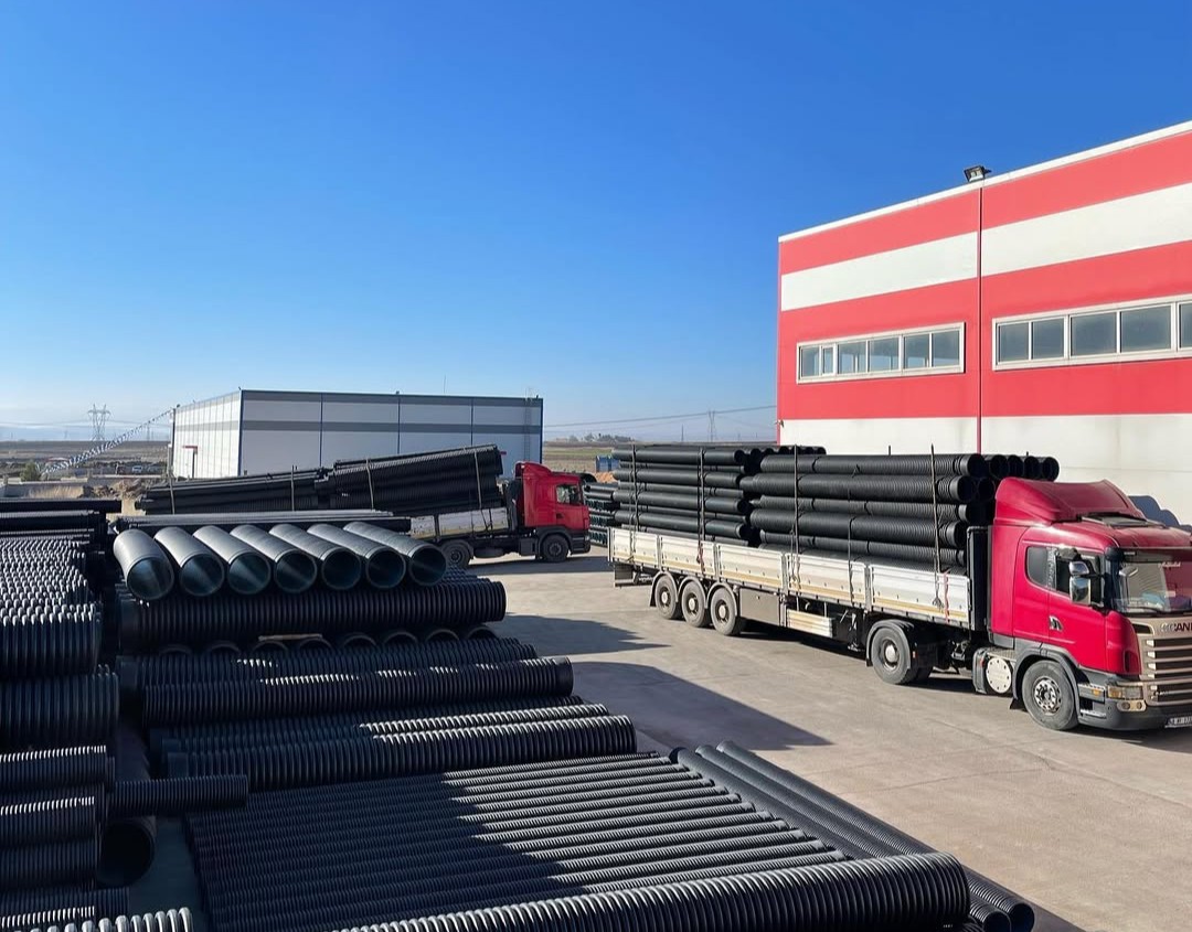 Shipment of 600mm and 800mm HDPE corrugated pipes
